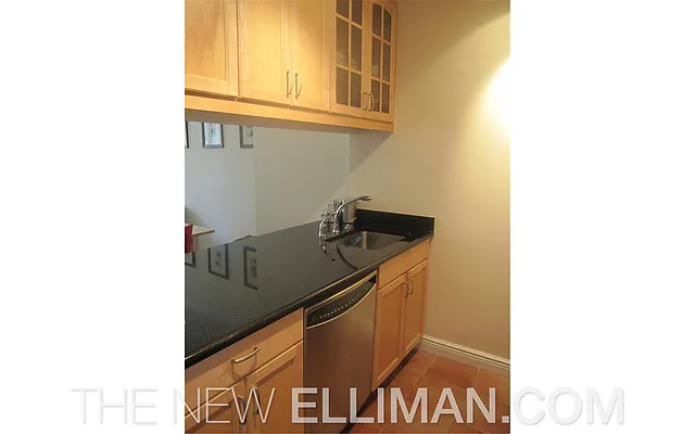 Rented by Douglas Elliman | media 33