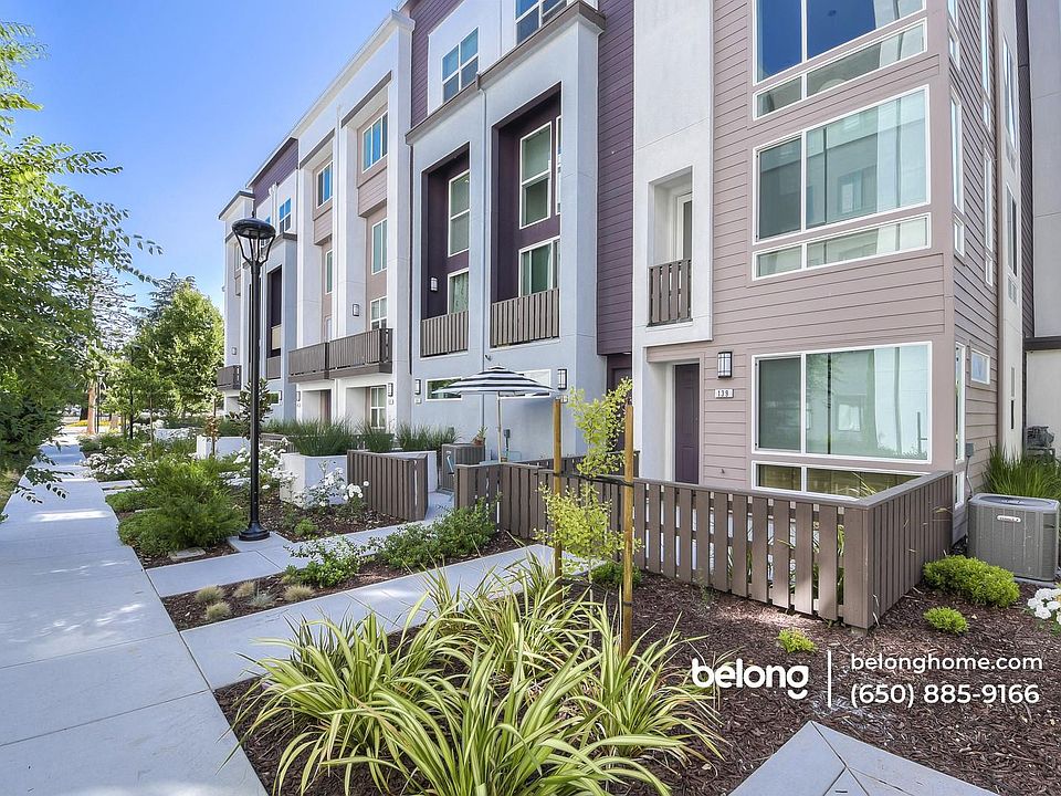1st image of 139 Hudson Pl #1