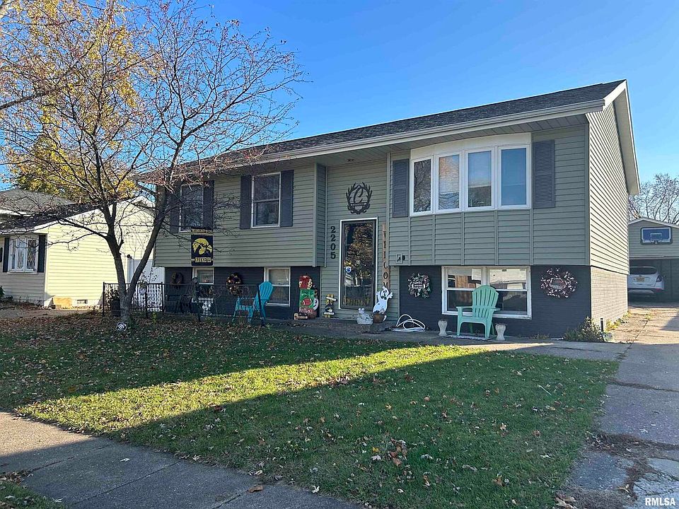 1st image of 2205 Aspen Dr