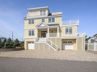 892 Dune Rd, Westhampton Beach, NY 11978