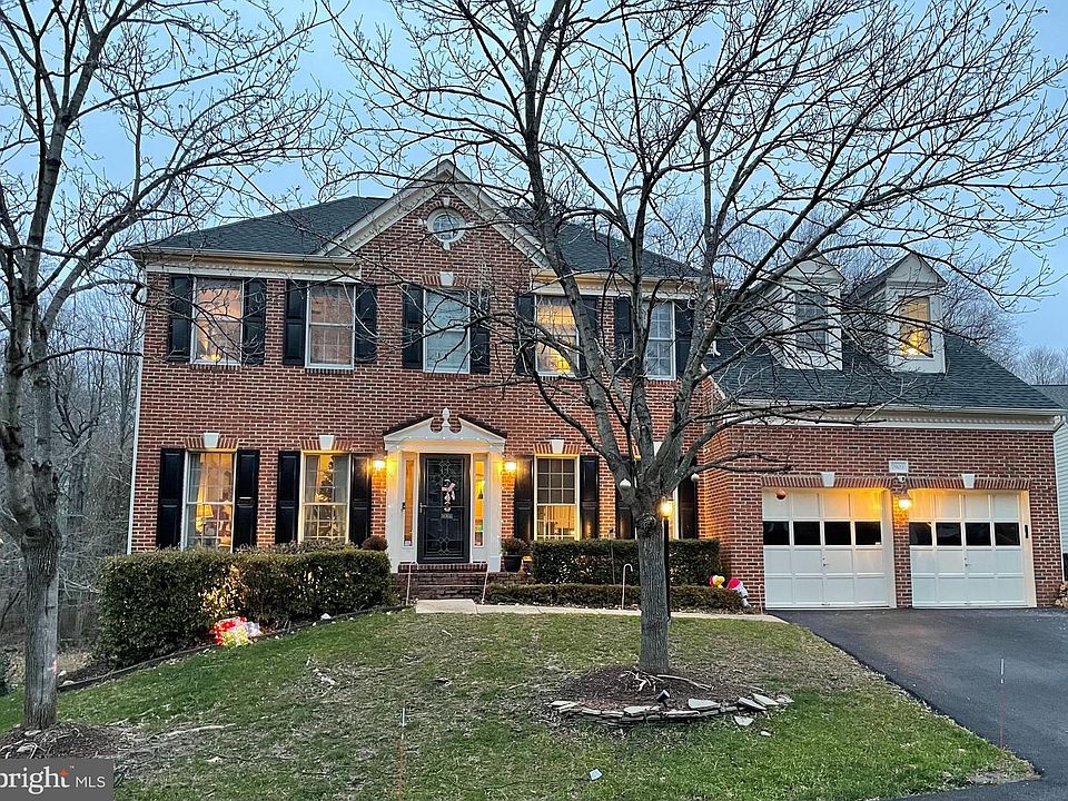 1st image of 7903 Hollington Pl