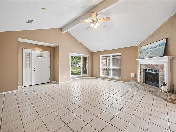 4th image of 12827 Sandri Ln