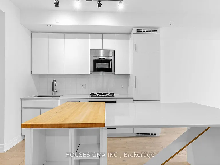 430 Roncesvalles Ave #215 — Photo 6
