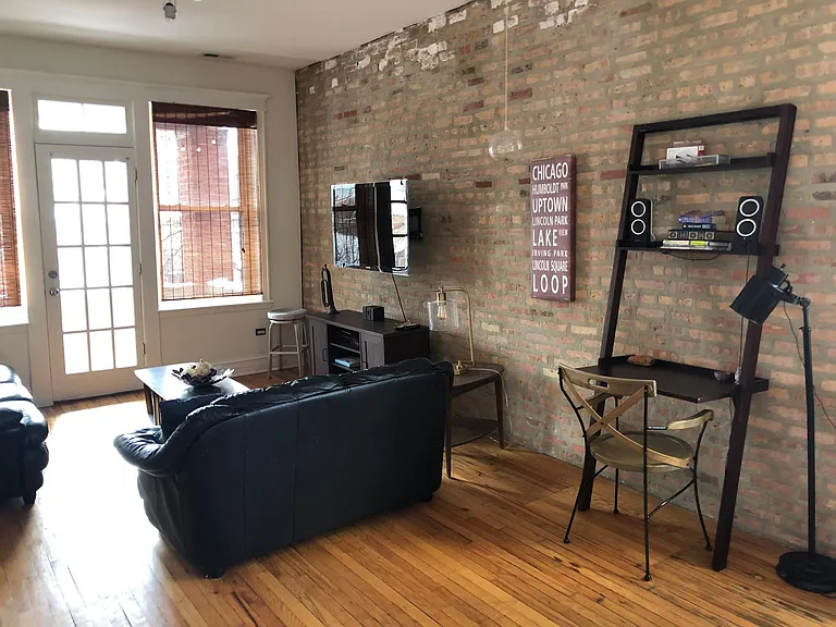 2634 W Rice St #2F — Photo 2