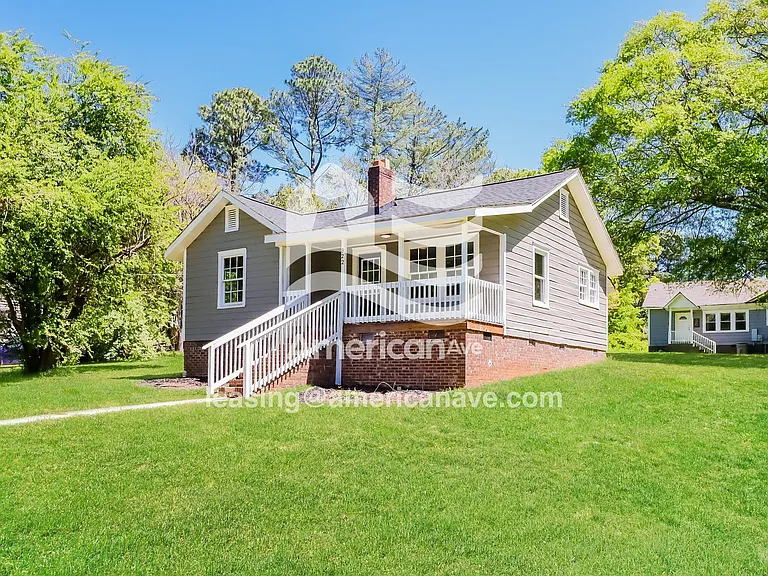 17635_002_front_view_13691137.jpg