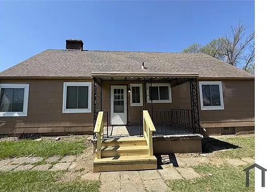 2 bed, 1200 sqft, $1,300 — Photo 3
