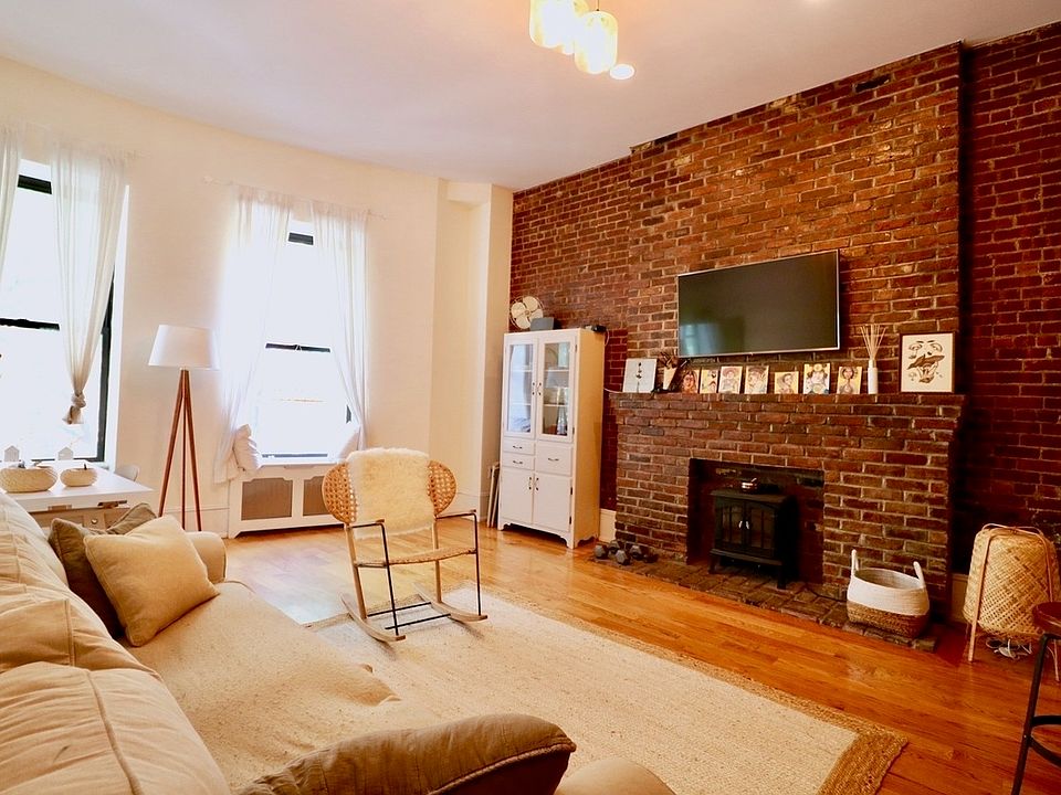 1st image of 20 W 76th St APT 3A