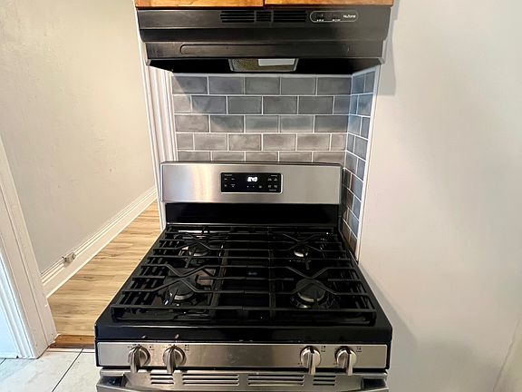 5th image of 39 1/2 Milton Ave APT 2
