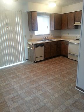 3rd image of 5759 Fisher Dr