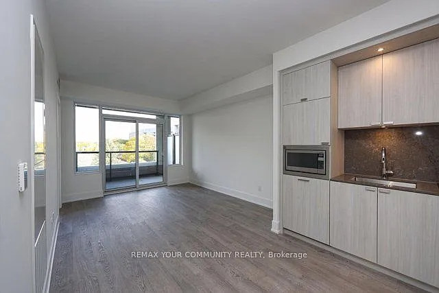 259 The Kingsway #428 — Photo 23