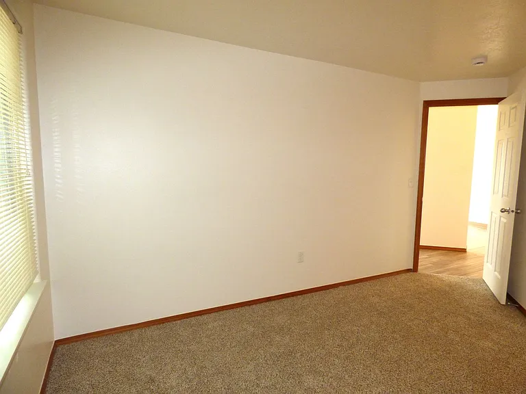 5699 Waln Creek Ct S — Photo 18