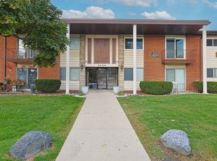 9446 Dee Rd APT 2F, Des Plaines, IL 60016