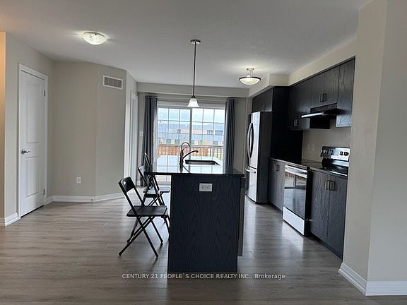 5th image of 92 Monarch Woods Dr