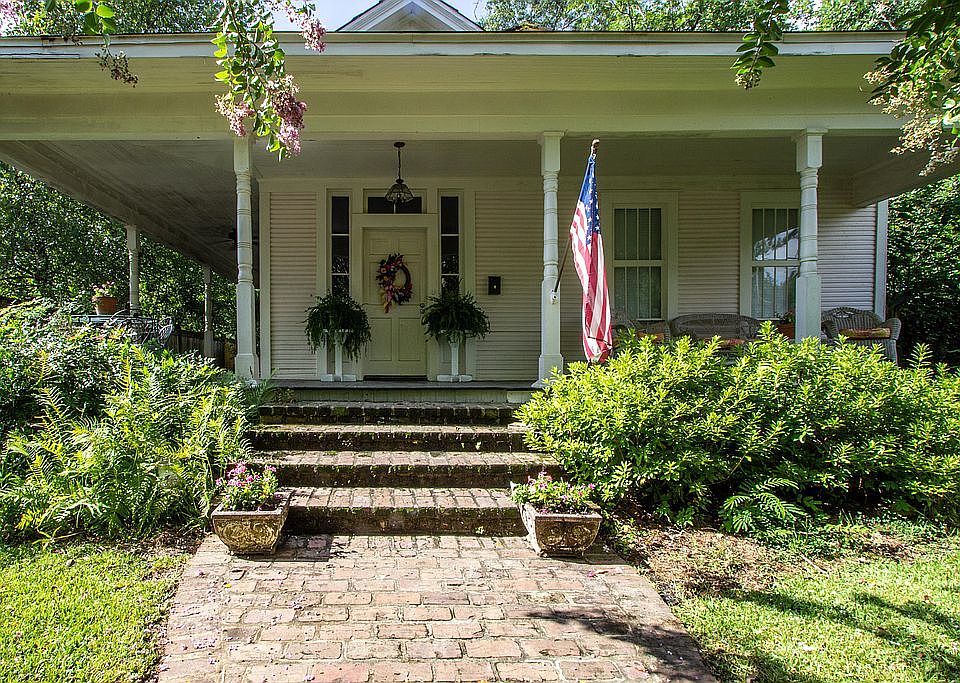 1st image of 607 Elizabeth Ave