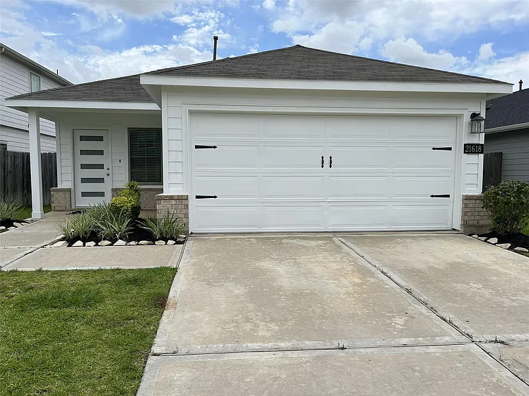 21618 Lemon Beebrush Ln — Photo 2