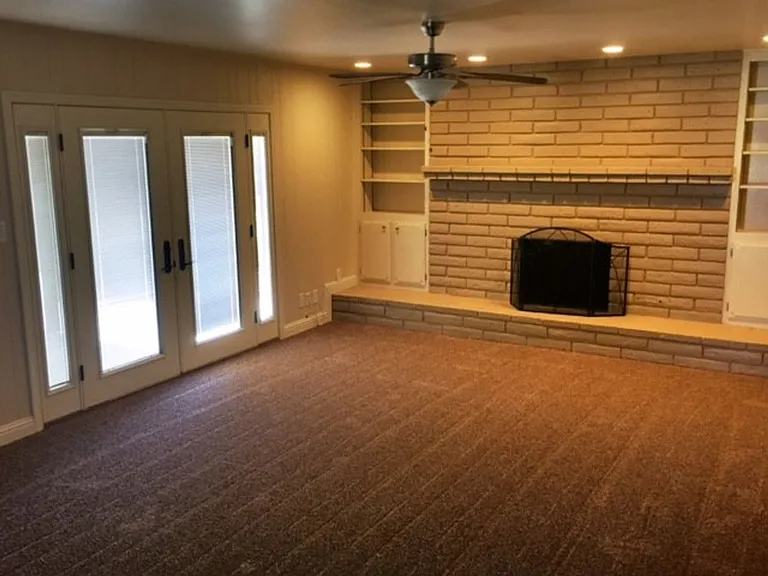 1657 W Ellery Way — Photo 8