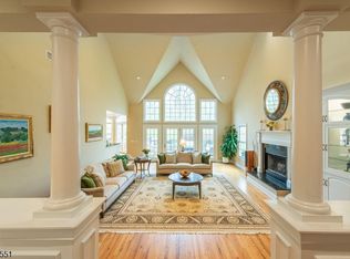 5 Julia Ct, Boonton Township, NJ 07005