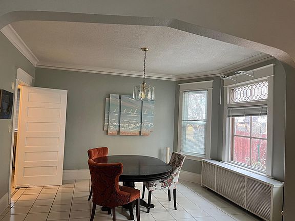 5th image of 847 Edmund Ave
