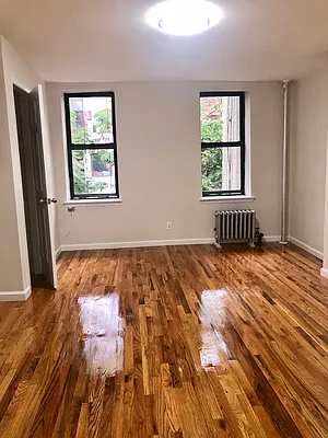 Rented by Warren T Real Estate Corp. | media 17