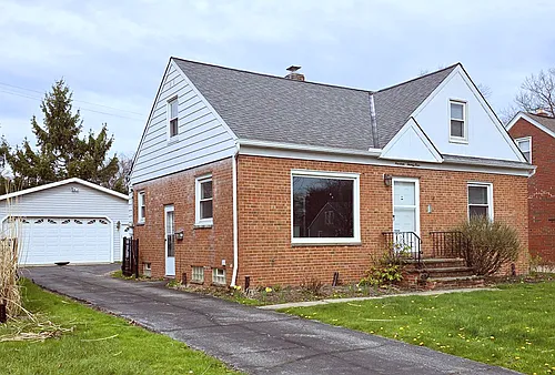 1424 Parkview Dr Photo 1