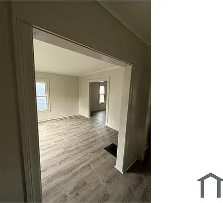 3 bed, 1323 sqft, $1,995 — Photo 1