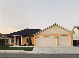 4436 Kiger Rd, West Richland, WA 99353