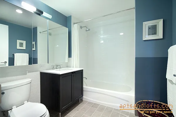 Rented by aptsandlofts.com | media 7