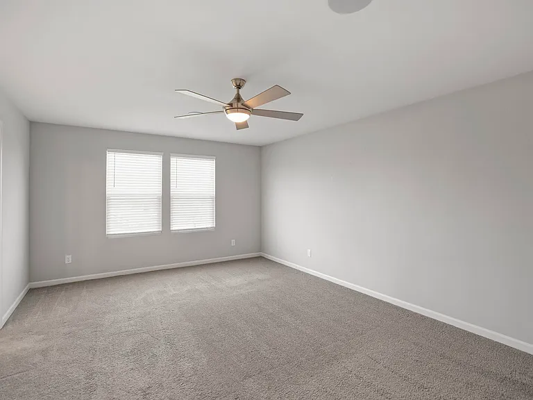 2861 Meadow Gln — Photo 29