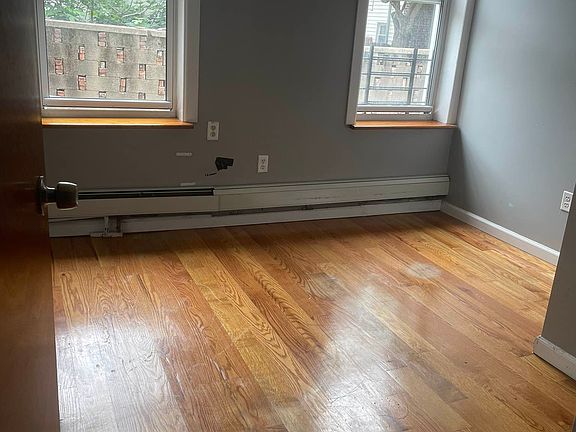 2nd image of 233 Maujer St #1B