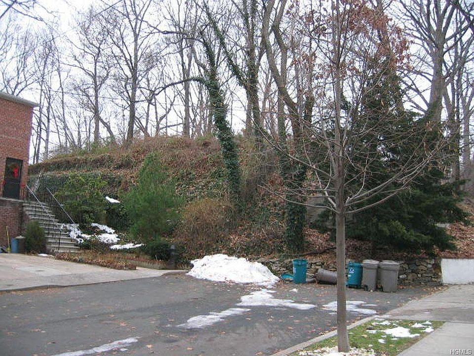 1st image of Huxley Ave