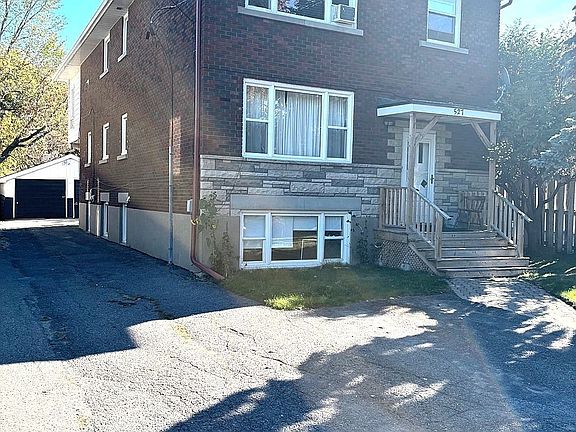 2nd image of 527 Laderoute Ave