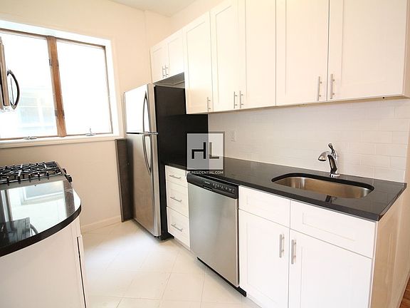 5th image of 4307 34th Ave APT 2F