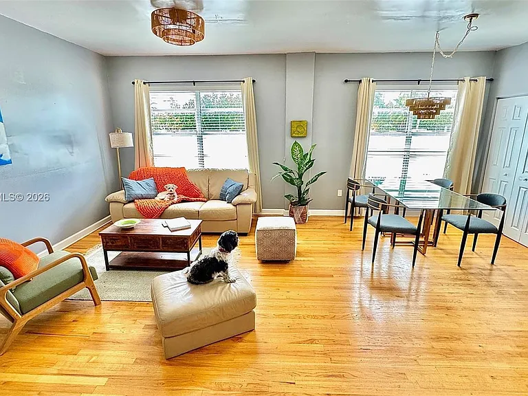 1200 Euclid Ave #302 — Photo 11