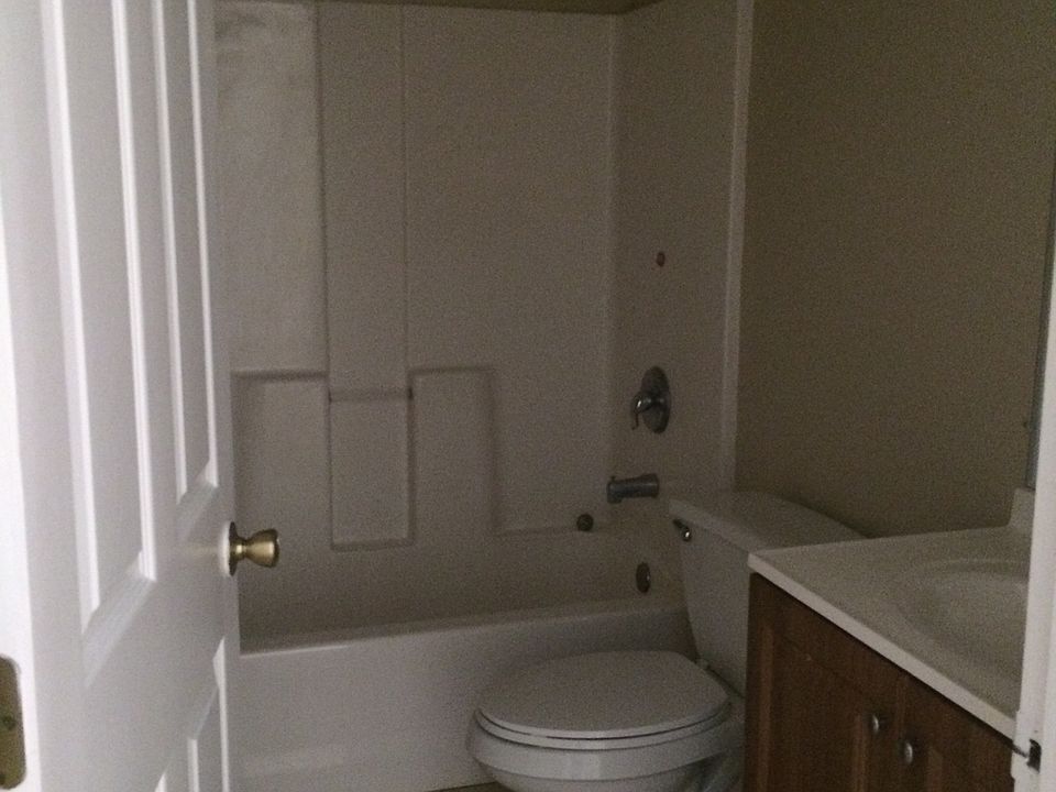 2nd image of 17 Wood Arbor Ln #B