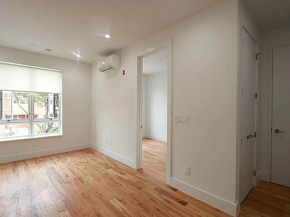 2nd image of 868 E 35th St #2A