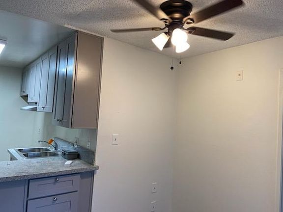4th image of 724 S New Hampshire Ave