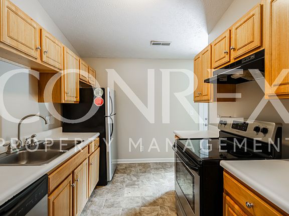 5th image of 3826 Iona Ave