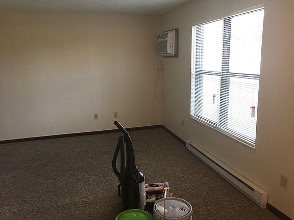 5th image of 620 Dotson Ct #Bf86a5ba5