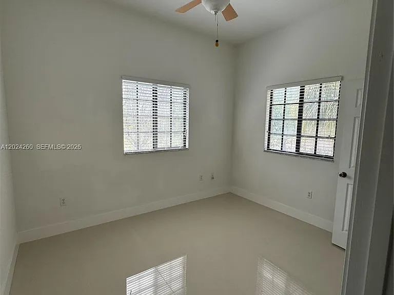 2851 Riverside Dr #205 — Photo 5