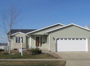 4721 Valley Dr NW, Rochester, MN 55901