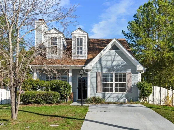 3802 Northlake Dr, Durham, NC 27703