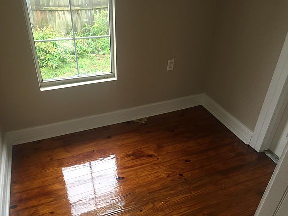 5th image of 1407 Carolina Ave