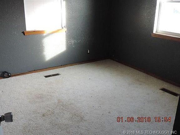 4th image of 17620 Owalla Valley Dr