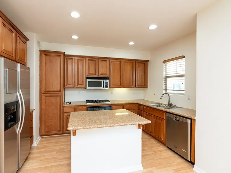 2656 Escala Cir — Photo 7