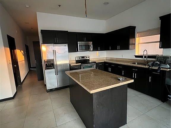 4th image of 4217 Colbath Ave #250B