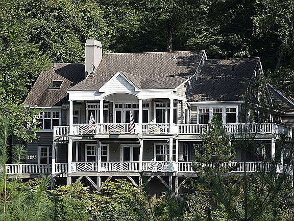 The best decks in Burlingame