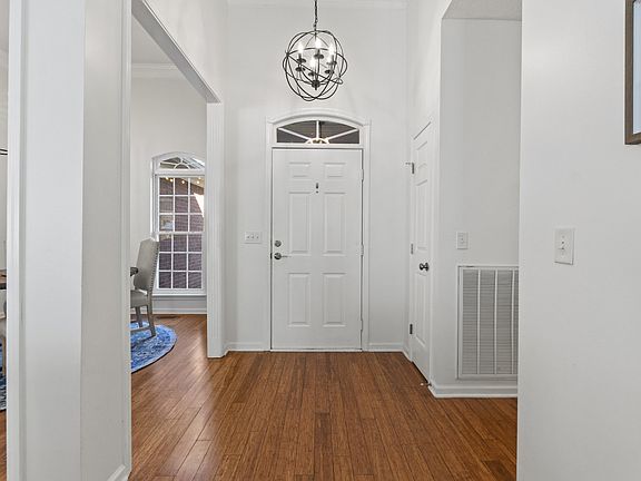 5th image of 2107 Allendale Pl
