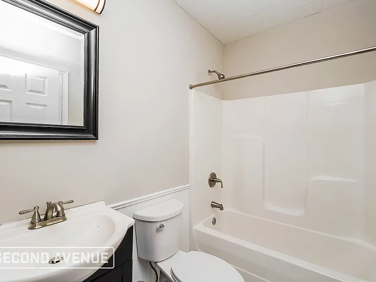 1796 Mellwood Ave — Photo 10