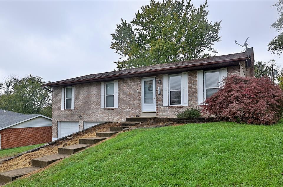 1st image of 5925 S Highwood Dr