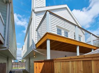 731 Heights Blvd APT D, Houston, TX 77007